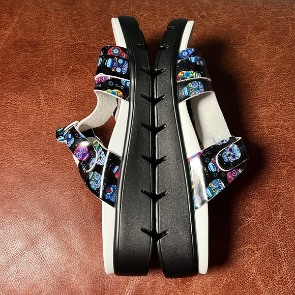 ALEGRIA BY PG LITE VITA SUGAR SKULLS SANDALS, WOMEN’S SIZE 9 - Picture 8 of 12